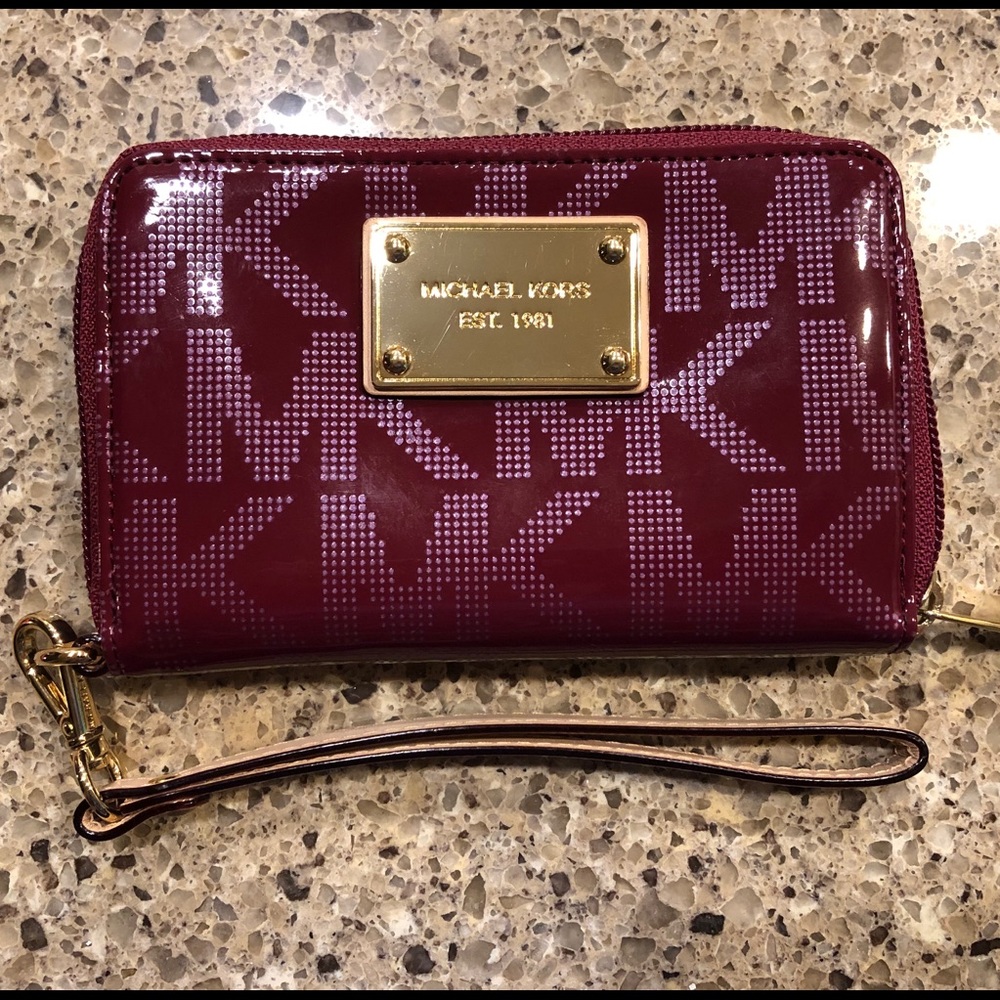Michael Kors wristlet